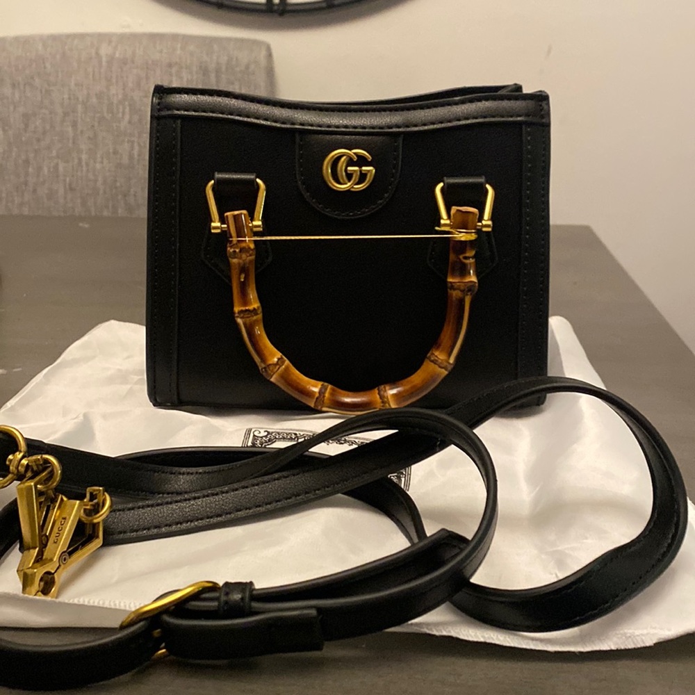 Fashionable mini bag